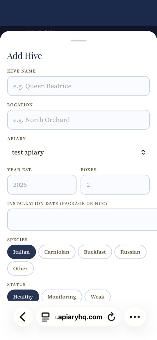 The Add Hive form with fields for hive name, location, apiary, year, boxes, installation date, species and status.